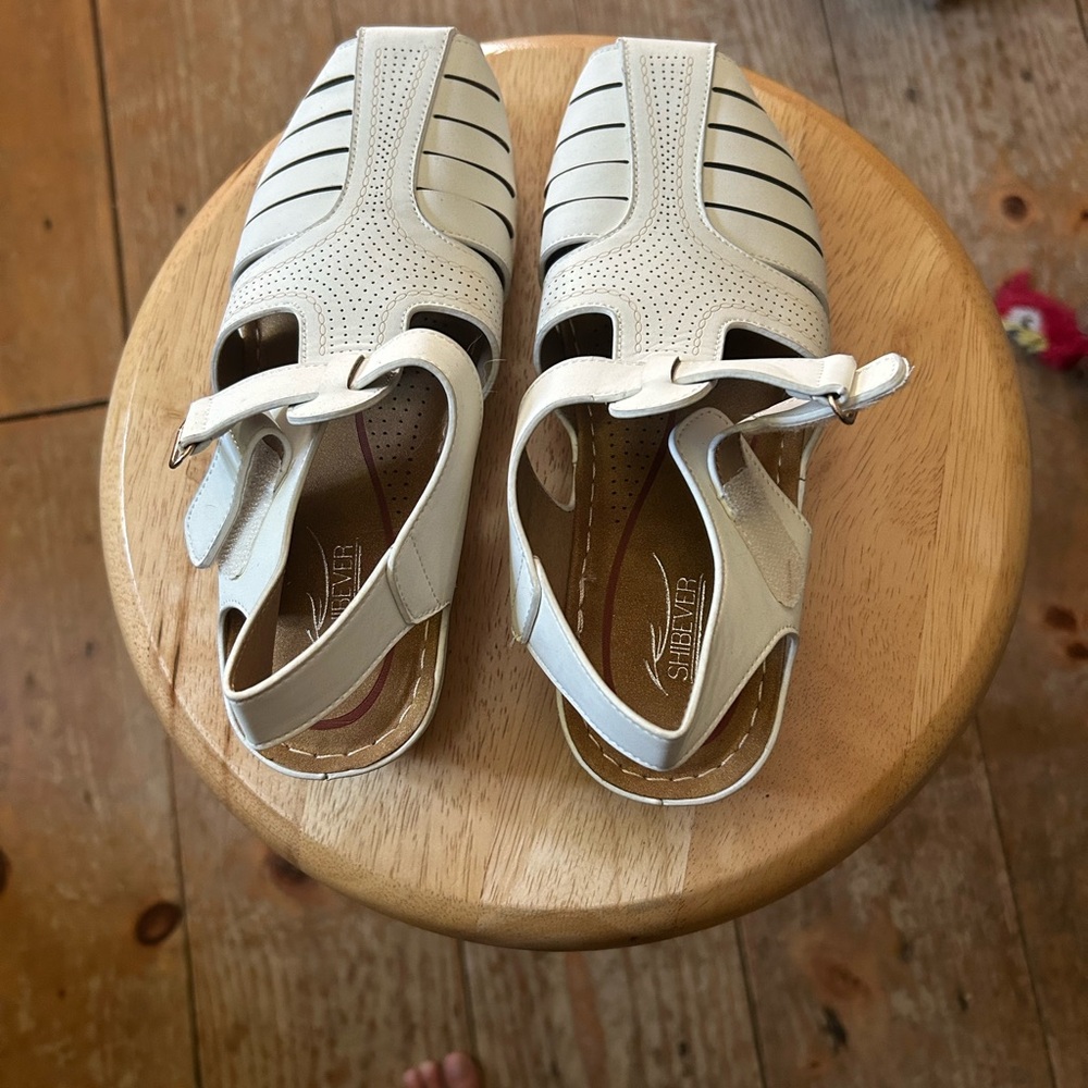 Stylish White Leather Sandals
